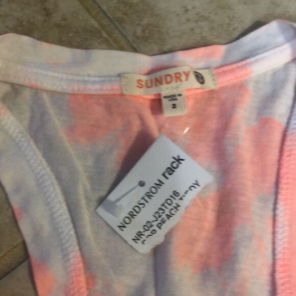 NWT Sundry Pop of Peach Tie Dye Shorts and Tank Set - Picture 4 of 4